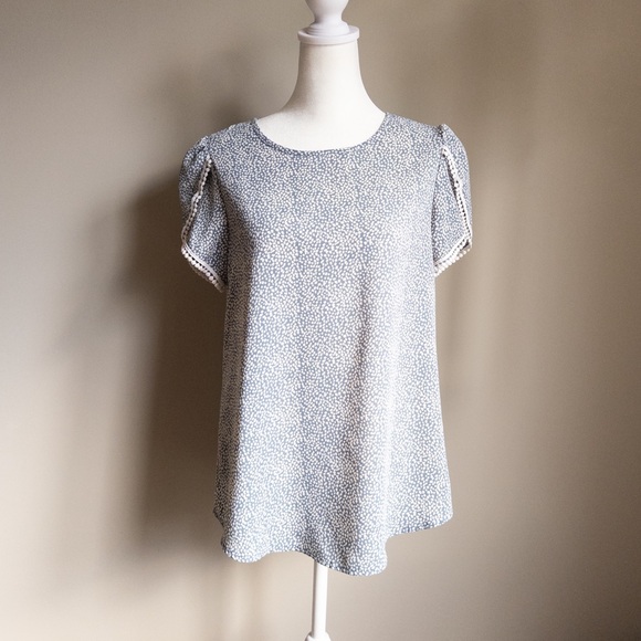 Tulip Laced Short Sleeves Women’s Blouse Blue Size Small 4 - Picture 2 of 5